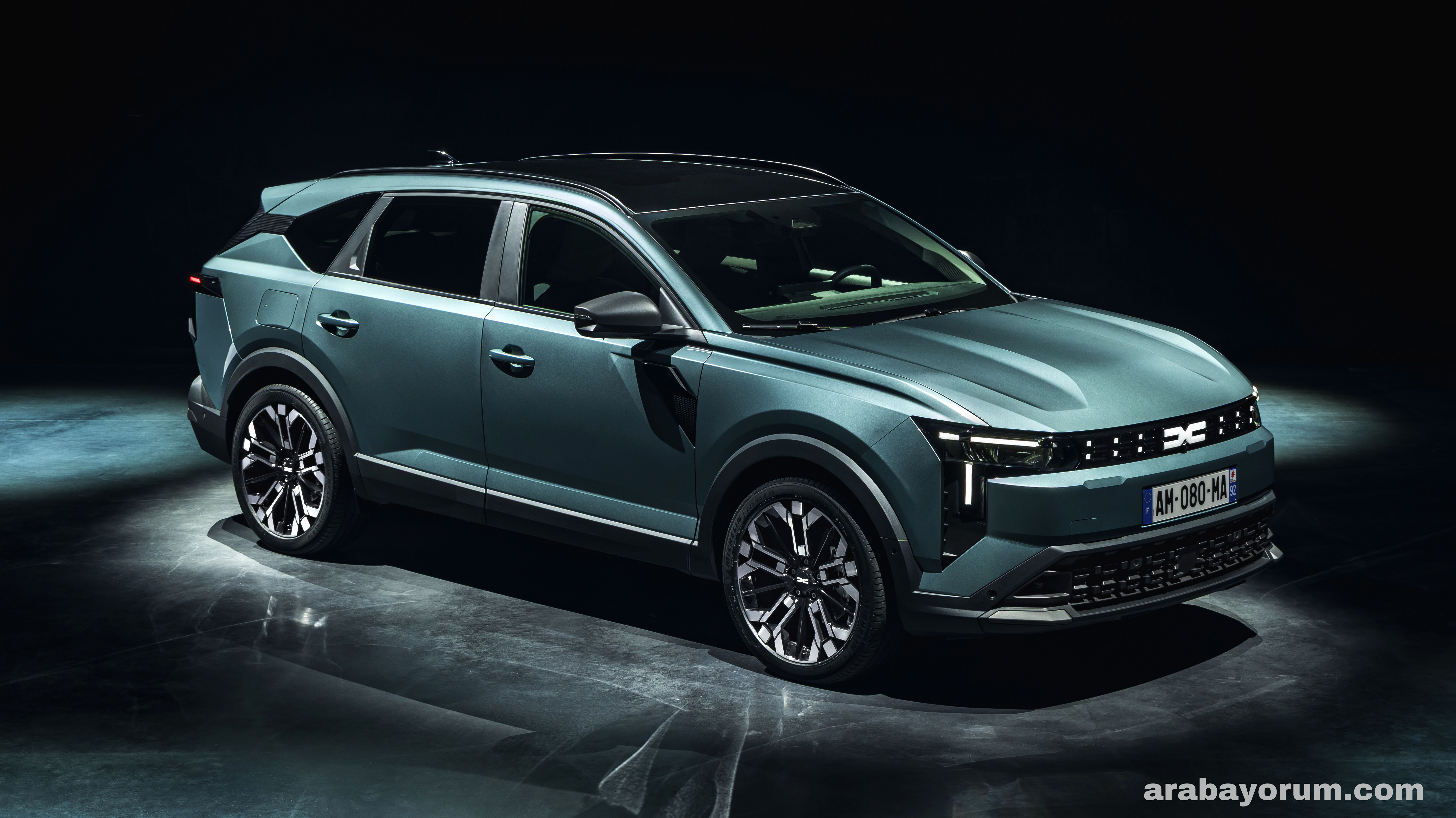 2027 Dacia Striker Hibrit Türkiye'de Satışta mı?