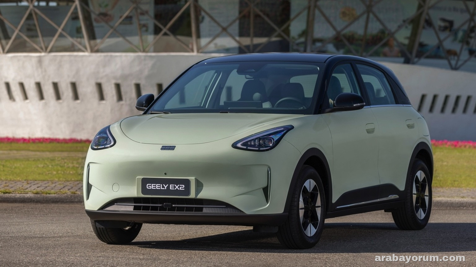 Geely EX2: 325 Kilometre Menzilli Crossover Türkiye’ye Gelir mi?