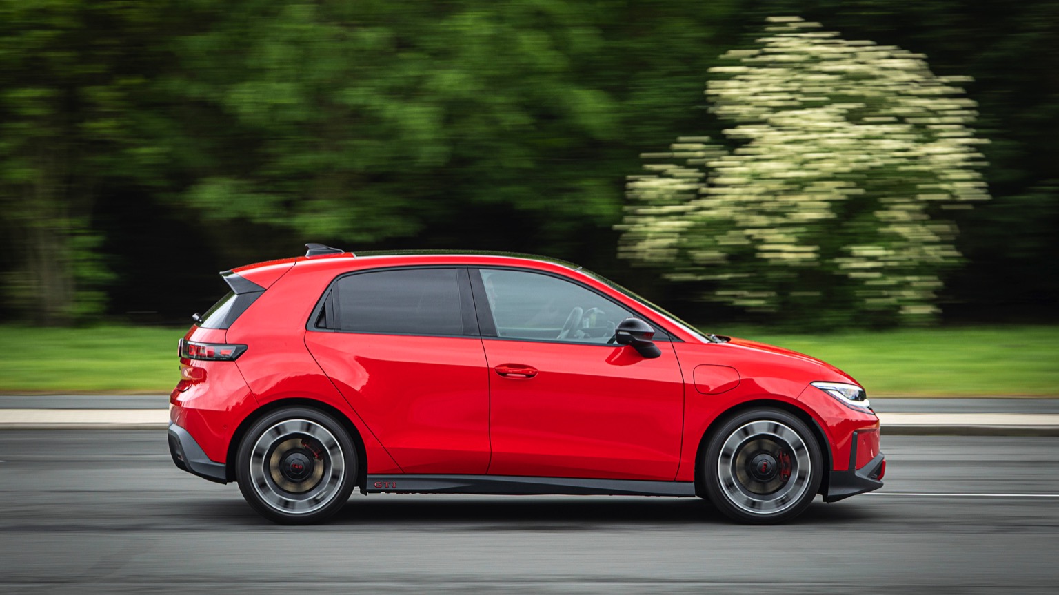 Volkswagen ID. Polo GTI: 190 km/sa neyi değiştiriyor? - fotoğraf 15