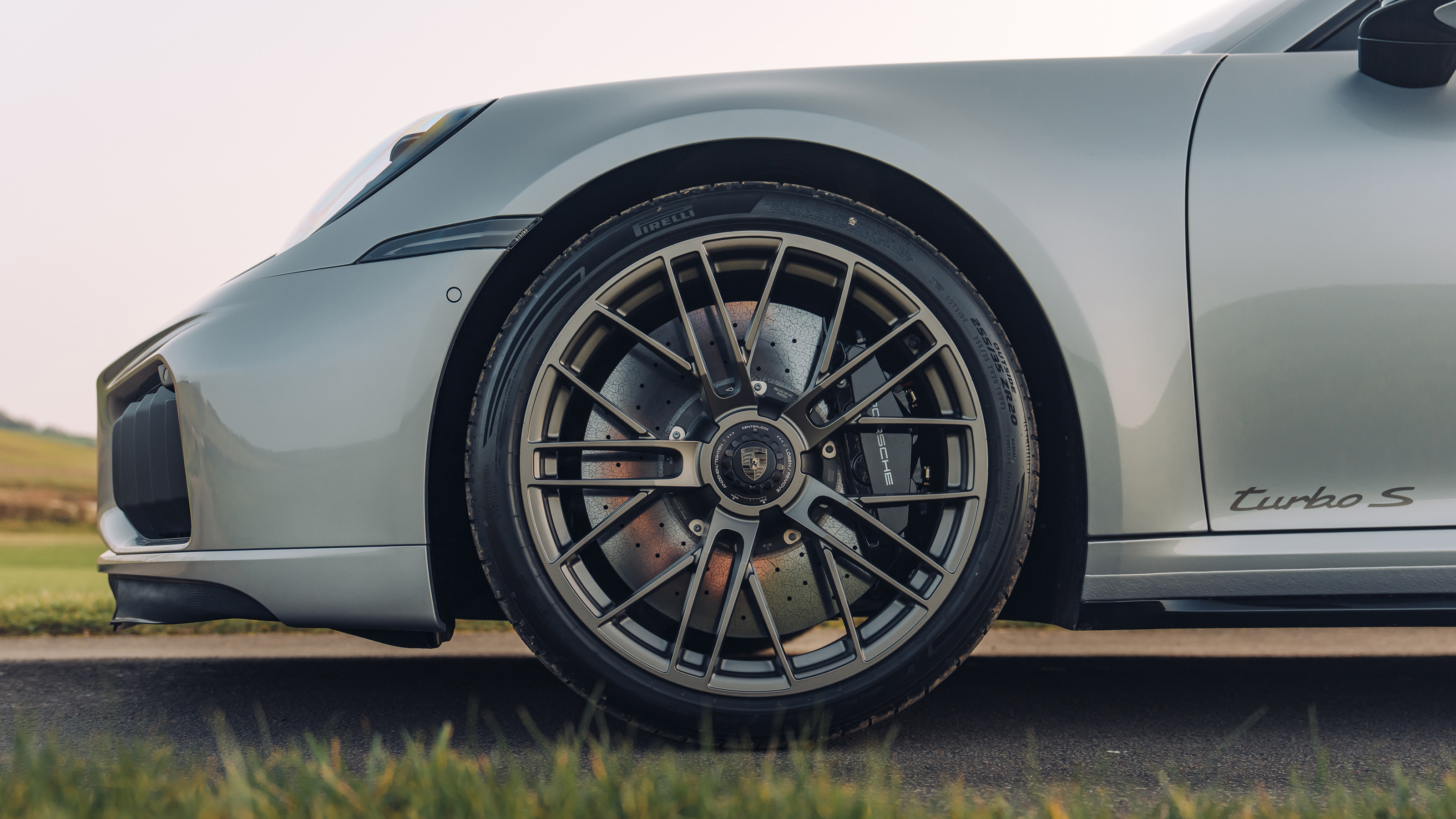 Porsche 911 Turbo S Cabriolet: 711 PS Hibrit Performansı - fotoğraf 21