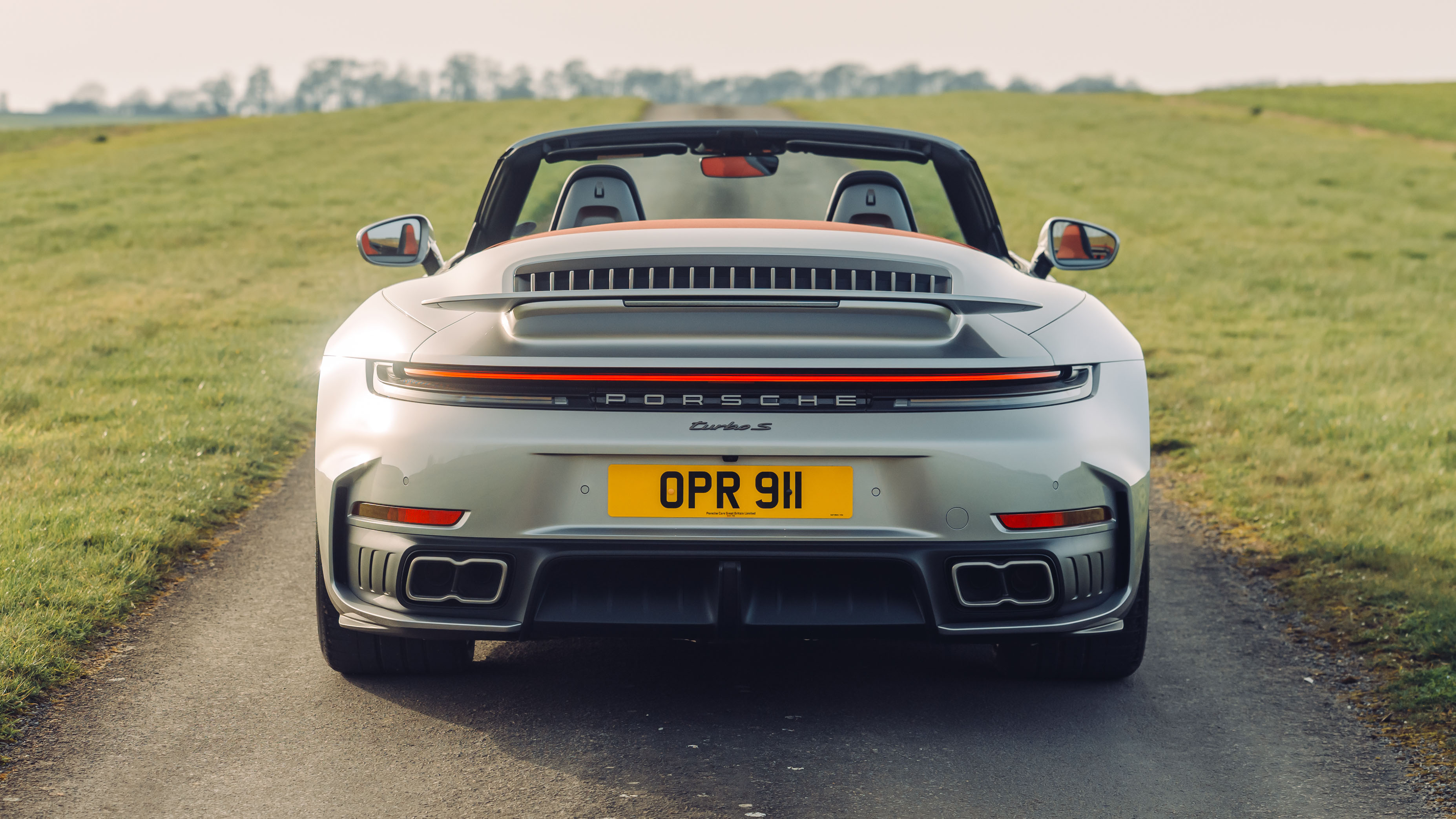Porsche 911 Turbo S Cabriolet: 711 PS Hibrit Performansı - fotoğraf 6