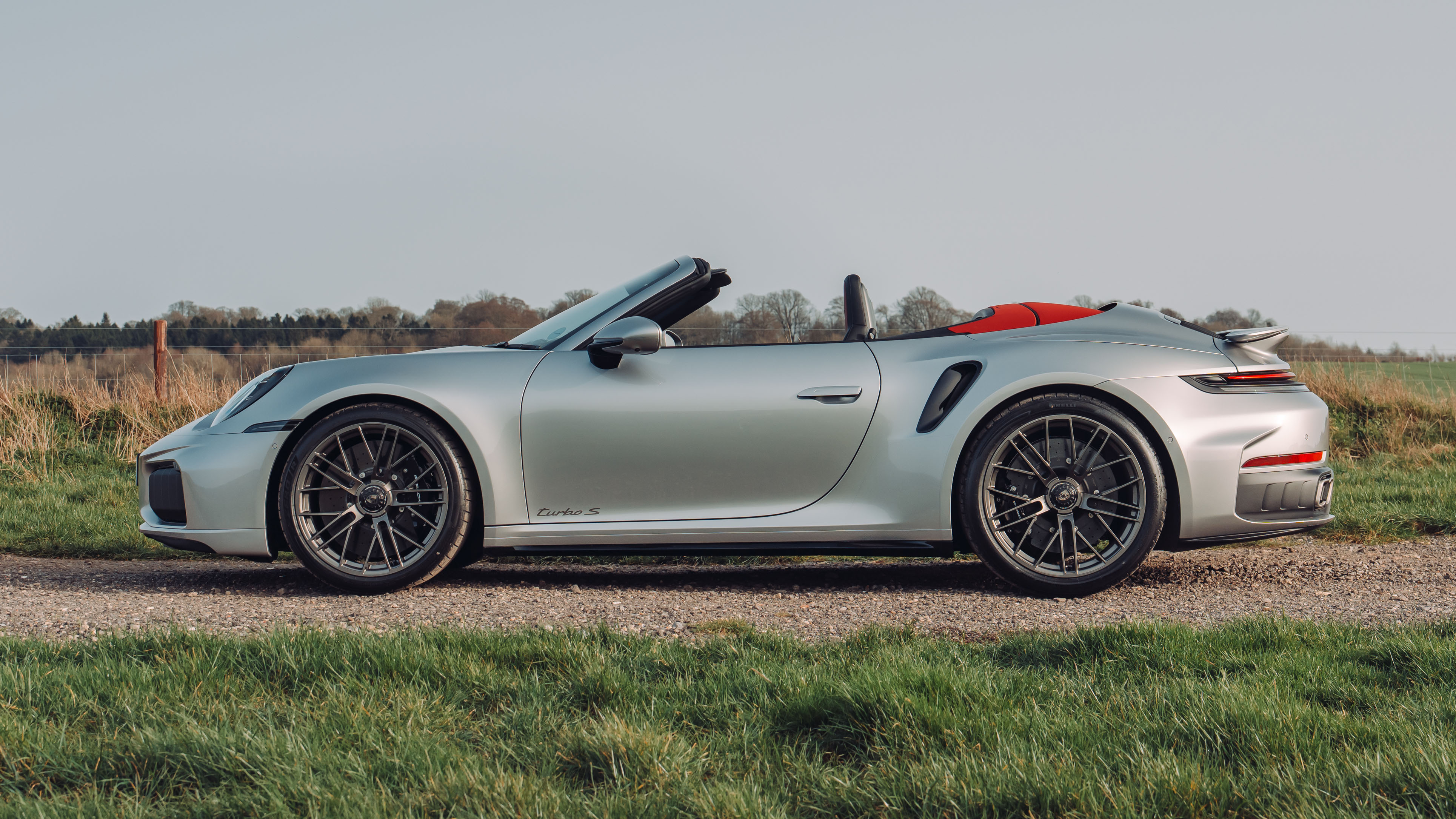 Porsche 911 Turbo S Cabriolet: 711 PS Hibrit Performansı - fotoğraf 9