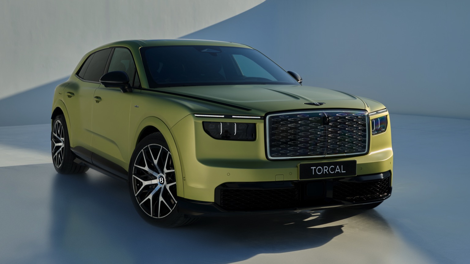 Bentley Torcal S: 888 PS, 600 km WLTP ve Hızlı Şarj - fotoğraf 8