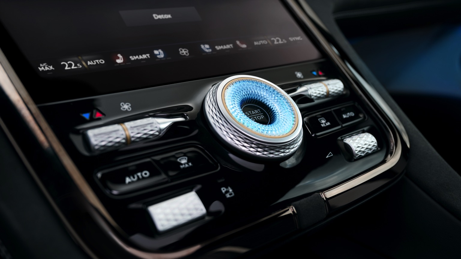Bentley Torcal S: 888 PS, 600 km WLTP ve Hızlı Şarj - fotoğraf 22