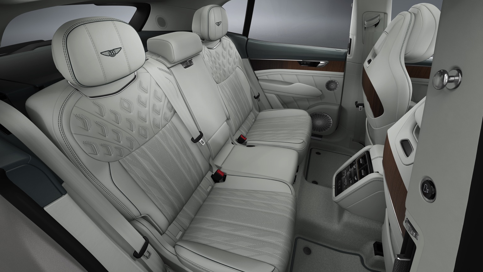 Bentley Torcal S: 888 PS, 600 km WLTP ve Hızlı Şarj - fotoğraf 24