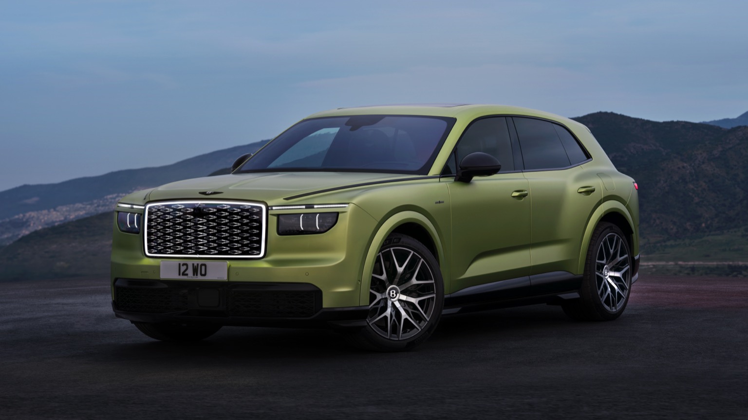 Bentley Torcal S: 888 PS, 600 km WLTP ve Hızlı Şarj - fotoğraf 10