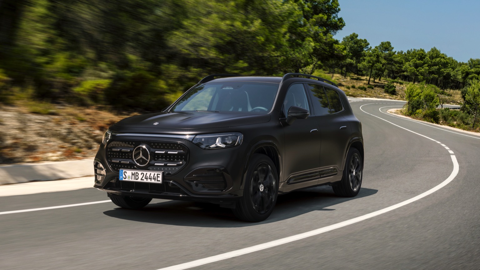 Mercedes-Benz GLB 250: 527 km WLTP ve 272 PS Motor - fotoğraf 15