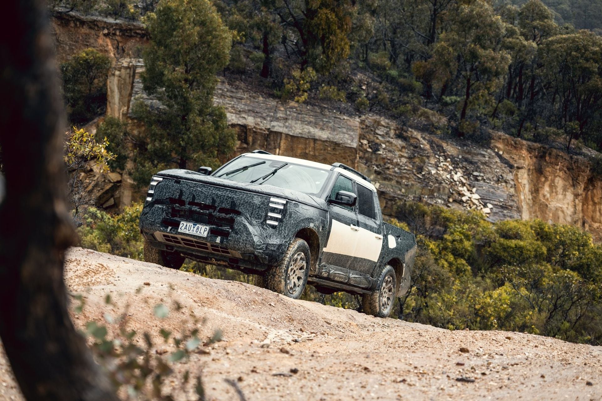 Yeni Nissan Navara Pro PHEV 2027 Incelemesi: 300 kW ve 800 Nm - fotoğraf 4