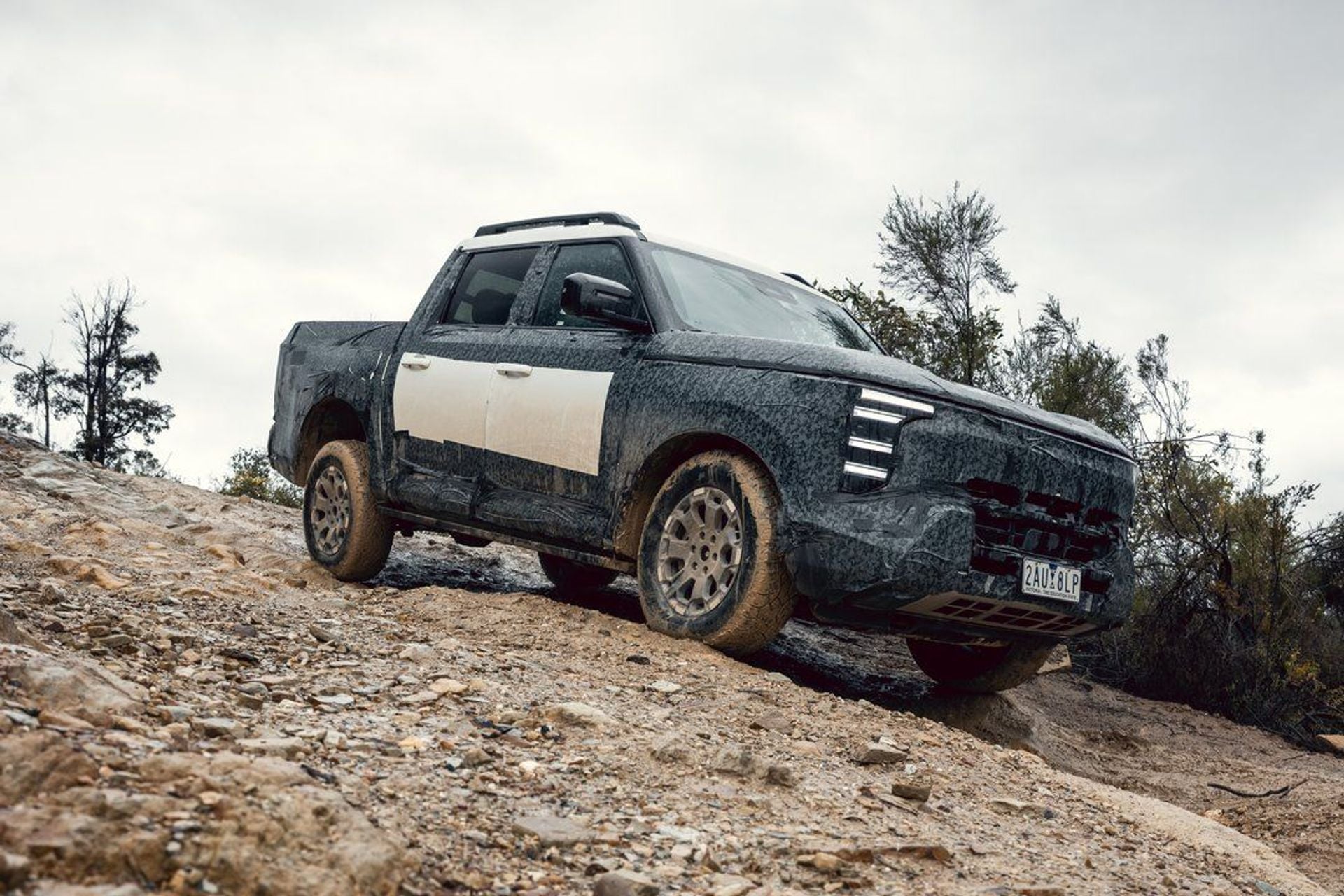 Yeni Nissan Navara Pro PHEV 2027 Incelemesi: 300 kW ve 800 Nm - fotoğraf 5