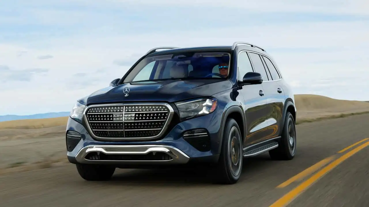 Yeni Mercedes-Benz GLS 2027: Yeni V8 ve 7 Koltuklu SUV - fotoğraf 8