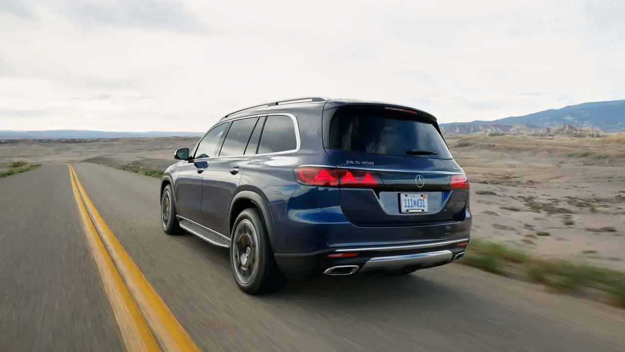 Yeni Mercedes-Benz GLS 2027: Yeni V8 ve 7 Koltuklu SUV - fotoğraf 9