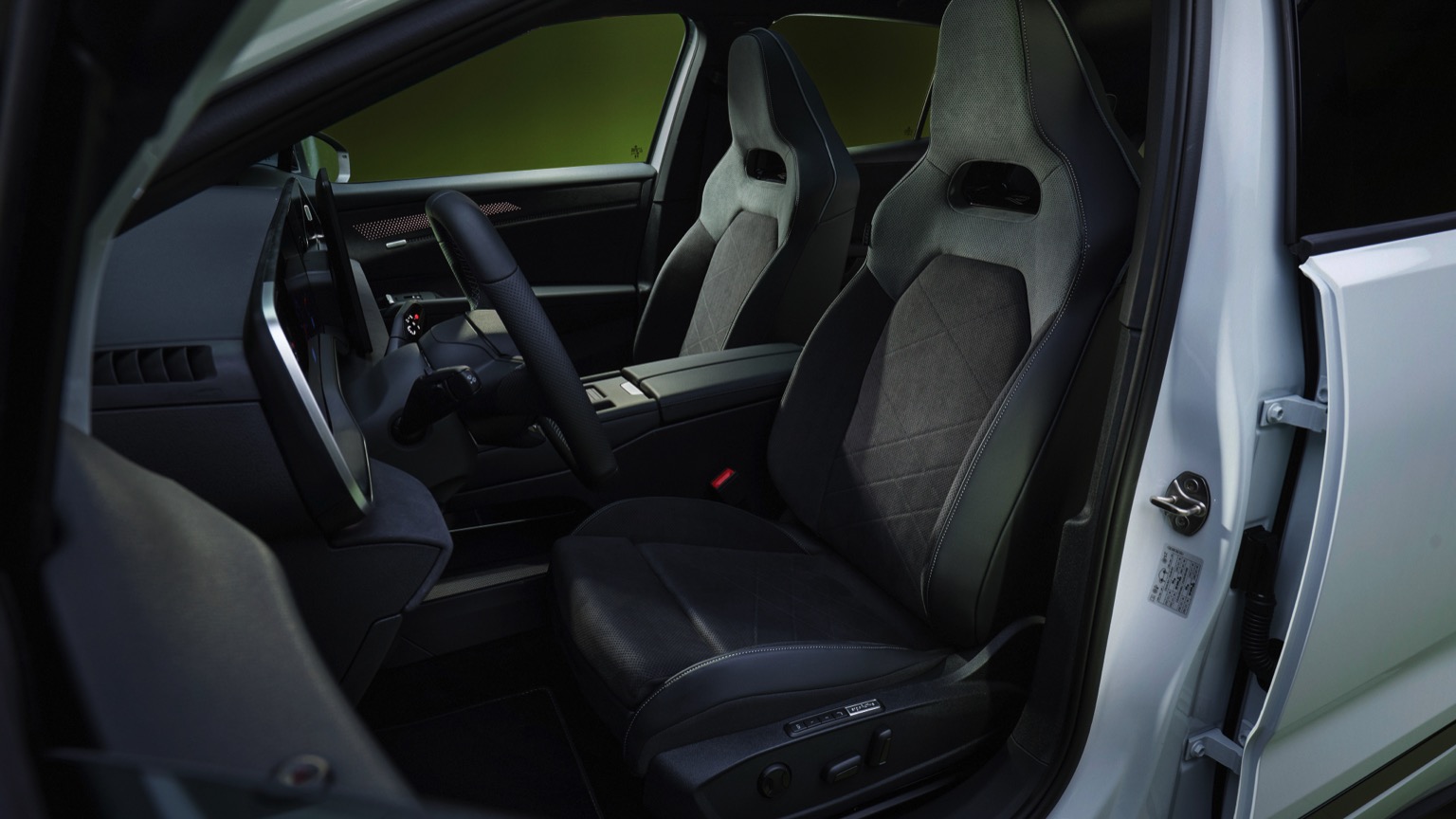 Volkswagen ID. Tiguan Pro 4MOTION Özellikleri ve Türkiye Durumu - fotoğraf 21