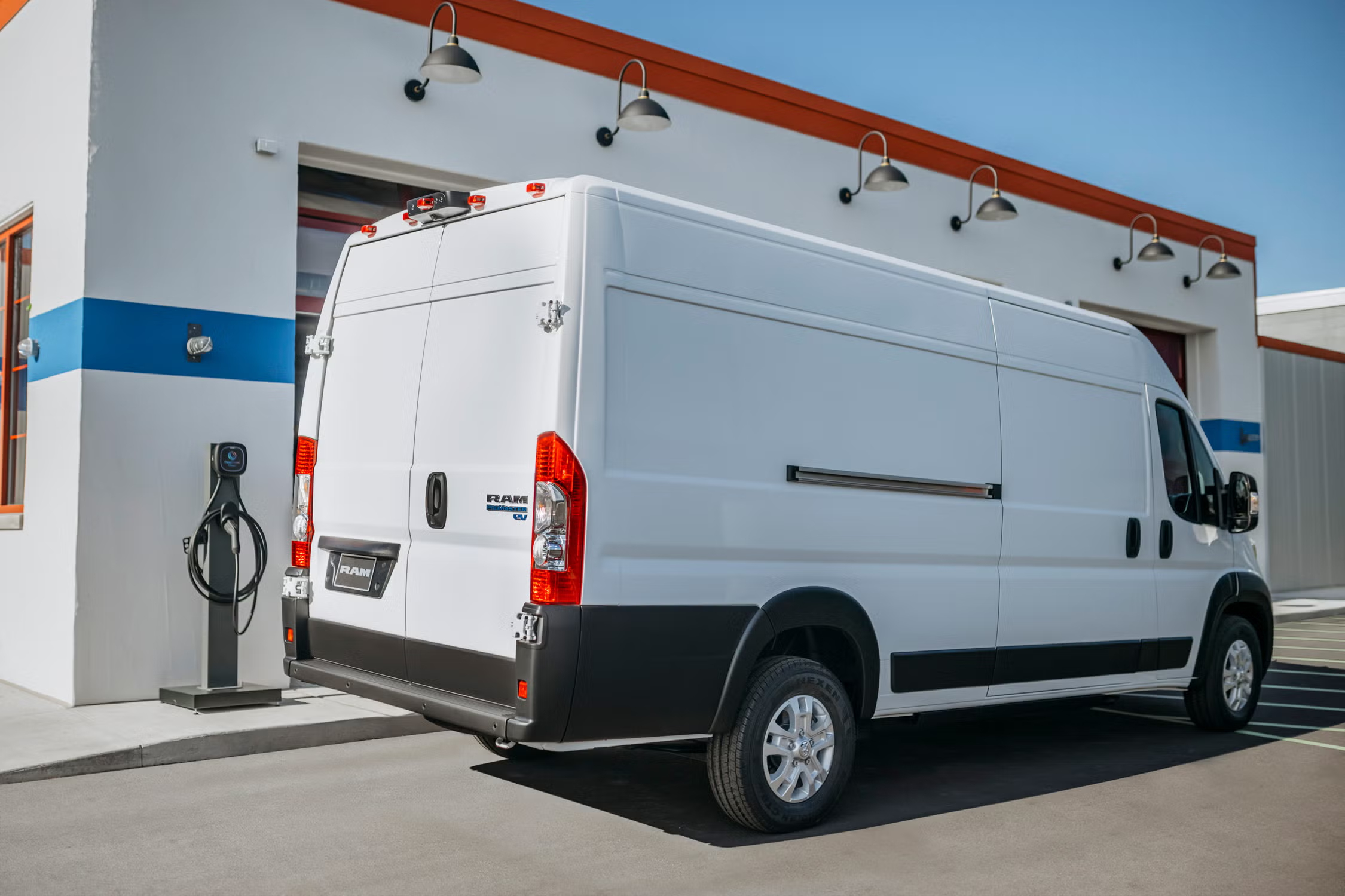 Ram ProMaster EV Elektrikli Van Özellikleri Nasıl? - fotoğraf 7