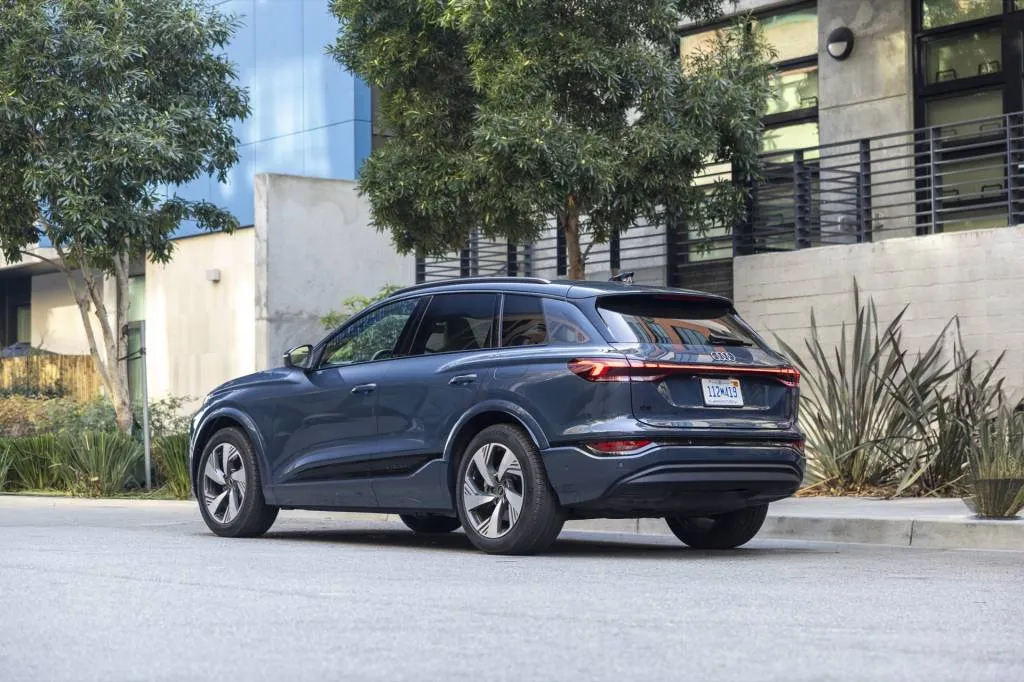 Audi Q6 e-tron Elektrikli SUV: Rakipleri Karşısında Nasıl? - fotoğraf 12