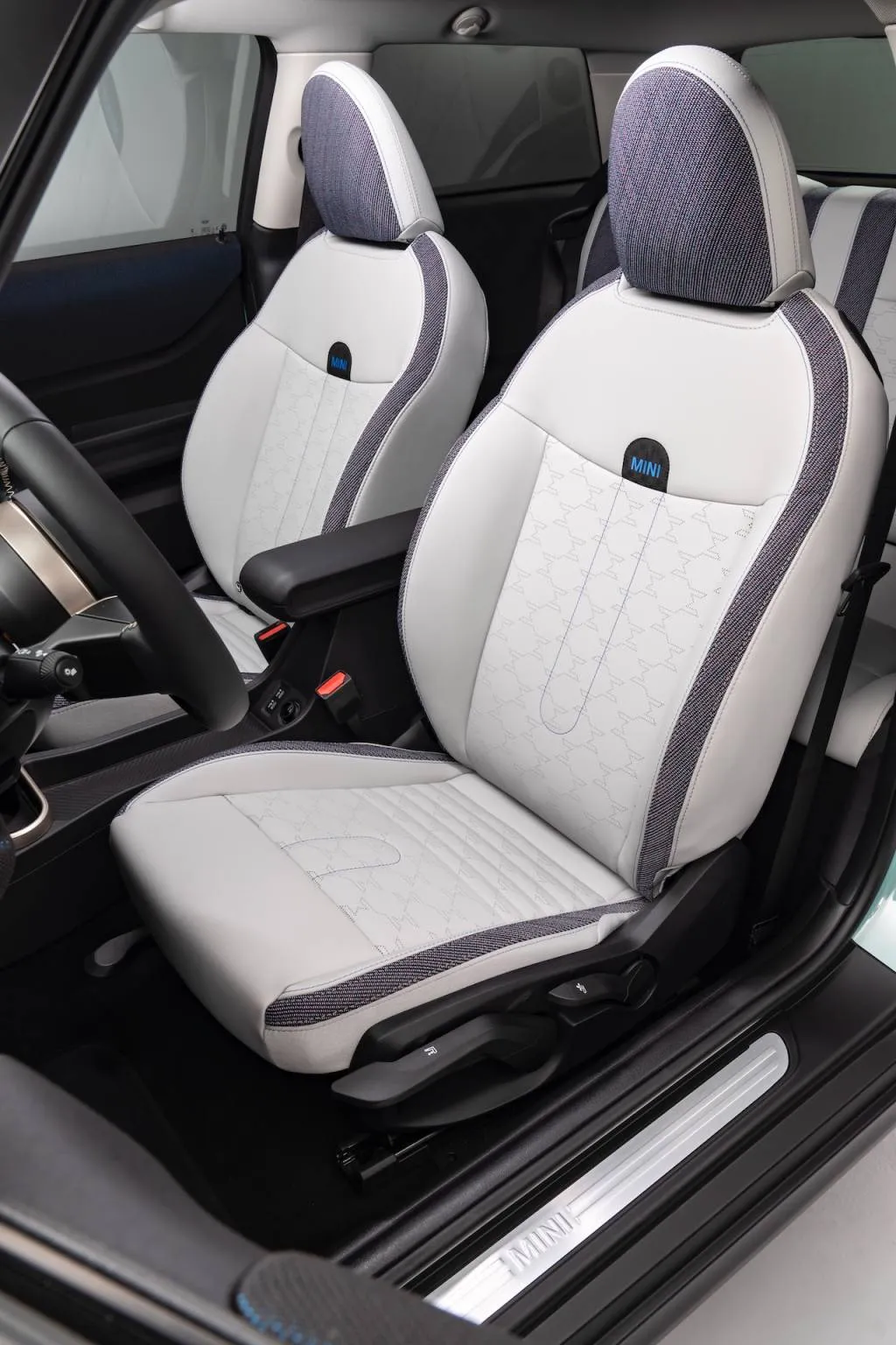 MINI Cooper Hardtop Benzinli Alınır mı? - fotoğraf 23