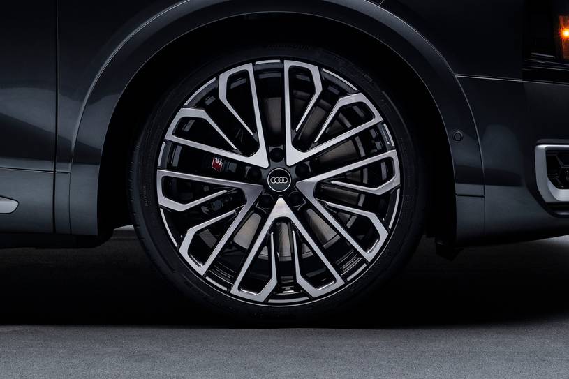 2027 Audi SQ9 Benzinli SUV Motor Gücü ve Performansı Nasıl? - fotoğraf 18