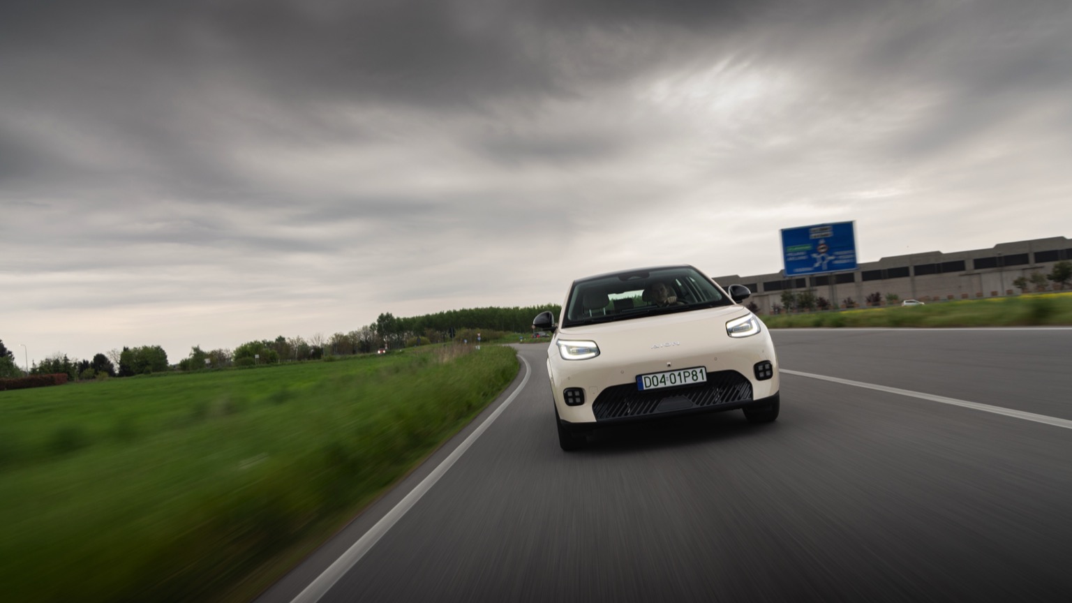 GAC AION Y Top Ve AION UT Elektrikli Karşılaştırması - fotoğraf 12