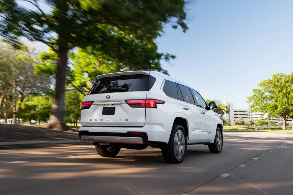 Toyota Sequoia Hibrit Kimler İçin Uygun? - fotoğraf 42