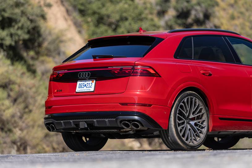 Audi SQ8 Benzinli SUV Kime Uygun? - fotoğraf 23