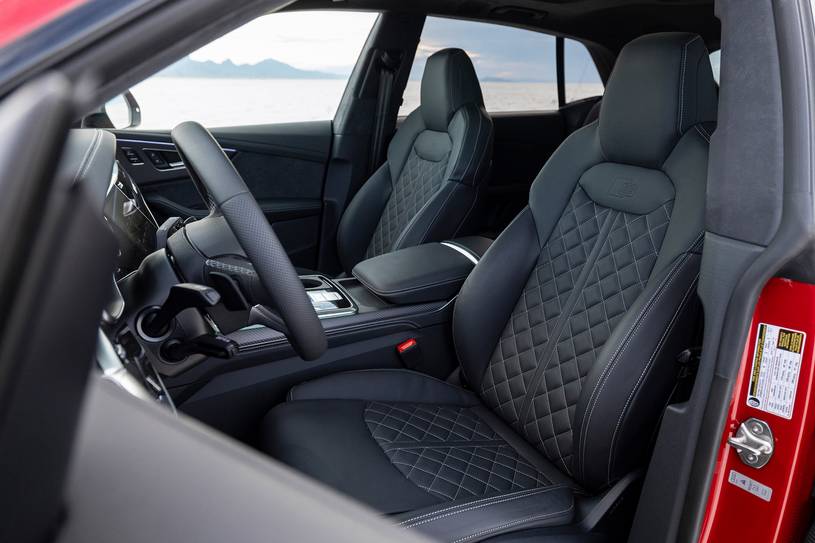 Audi SQ8 Benzinli SUV Kime Uygun? - fotoğraf 40
