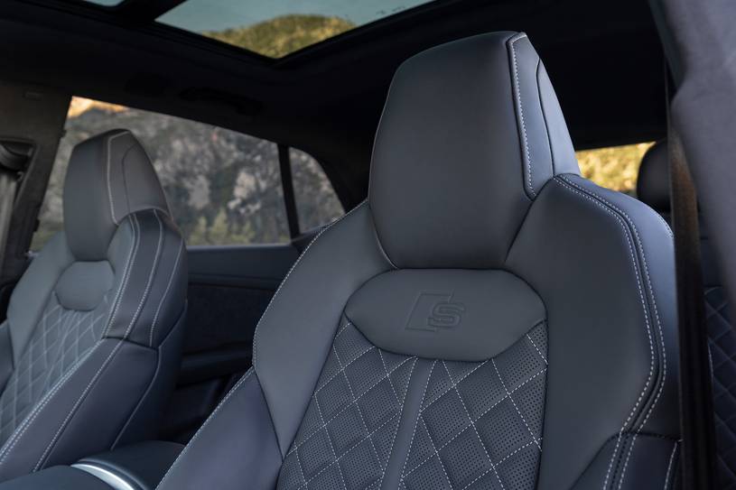 Audi SQ8 Benzinli SUV Kime Uygun? - fotoğraf 48