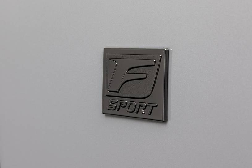 Lexus IS Benzinli Türkiye’de Satışta mı? - fotoğraf 10