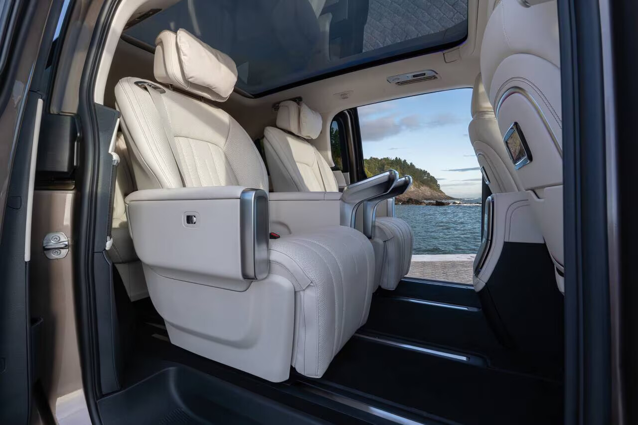 2027 Mercedes-Benz VLE: Elektrikli Lüks MPV - fotoğraf 13