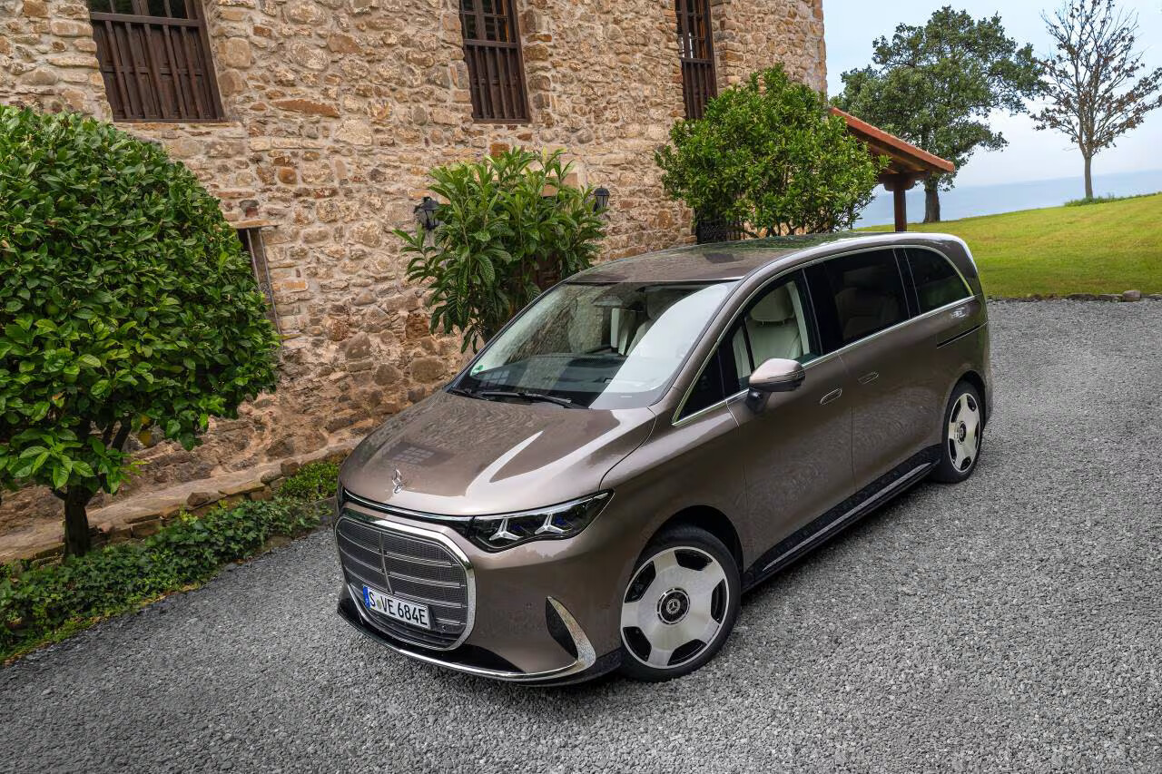 2027 Mercedes-Benz VLE: Elektrikli Lüks MPV - fotoğraf 7