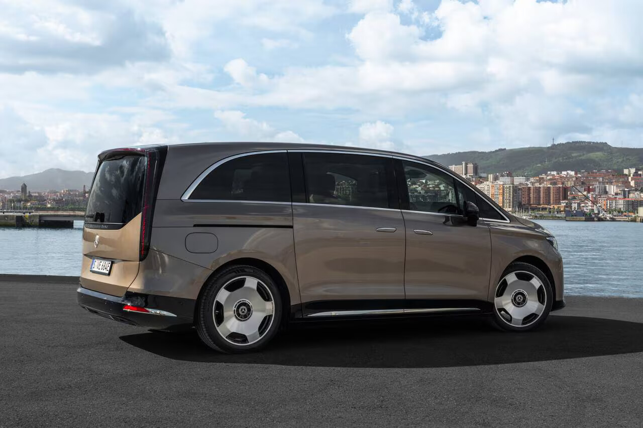 2027 Mercedes-Benz VLE: Elektrikli Lüks MPV - fotoğraf 8