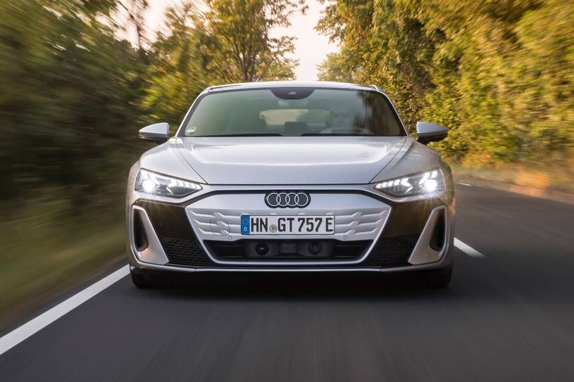 2026 Audi S e-tron GT İncelemesi: Güç ve Menzil - fotoğraf 18