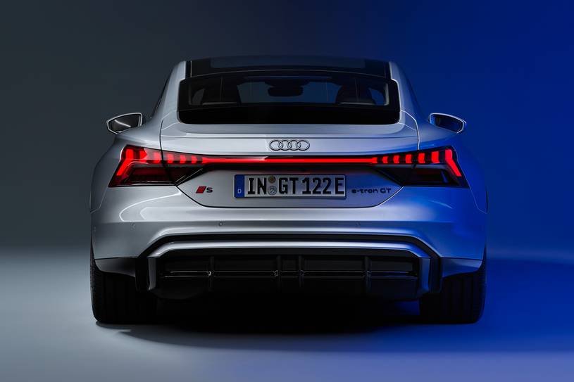 2026 Audi S e-tron GT İncelemesi: Güç ve Menzil - fotoğraf 19