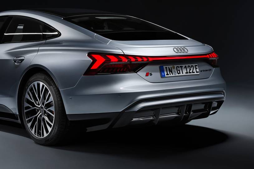 2026 Audi S e-tron GT İncelemesi: Güç ve Menzil - fotoğraf 25