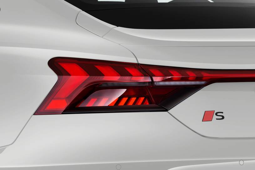 2026 Audi S e-tron GT İncelemesi: Güç ve Menzil - fotoğraf 30