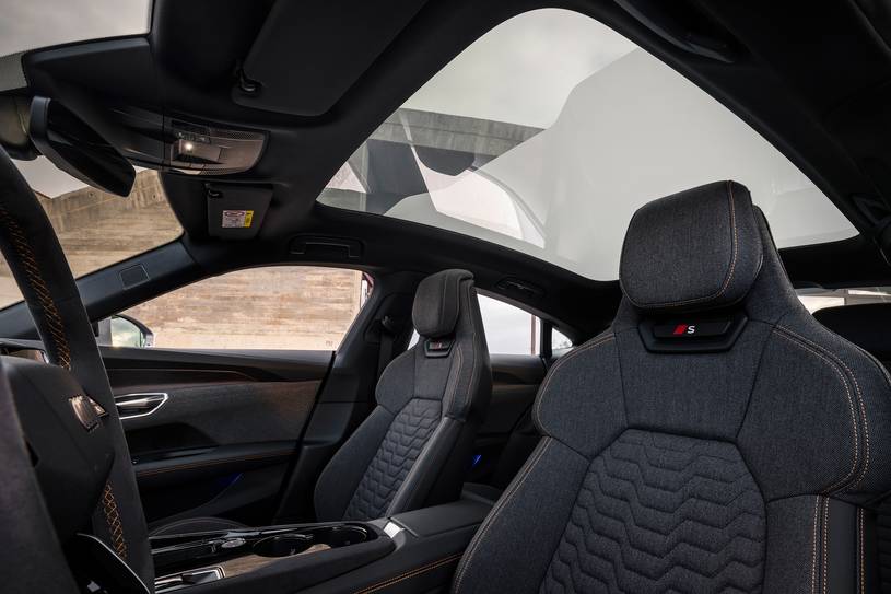 2026 Audi S e-tron GT İncelemesi: Güç ve Menzil - fotoğraf 34