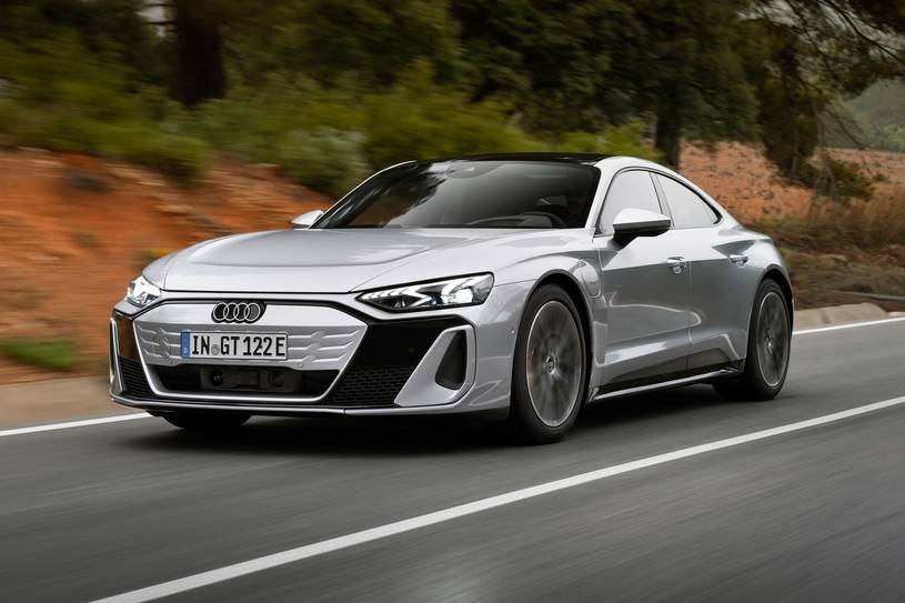 2026 Audi S e-tron GT İncelemesi: Güç ve Menzil - fotoğraf 4
