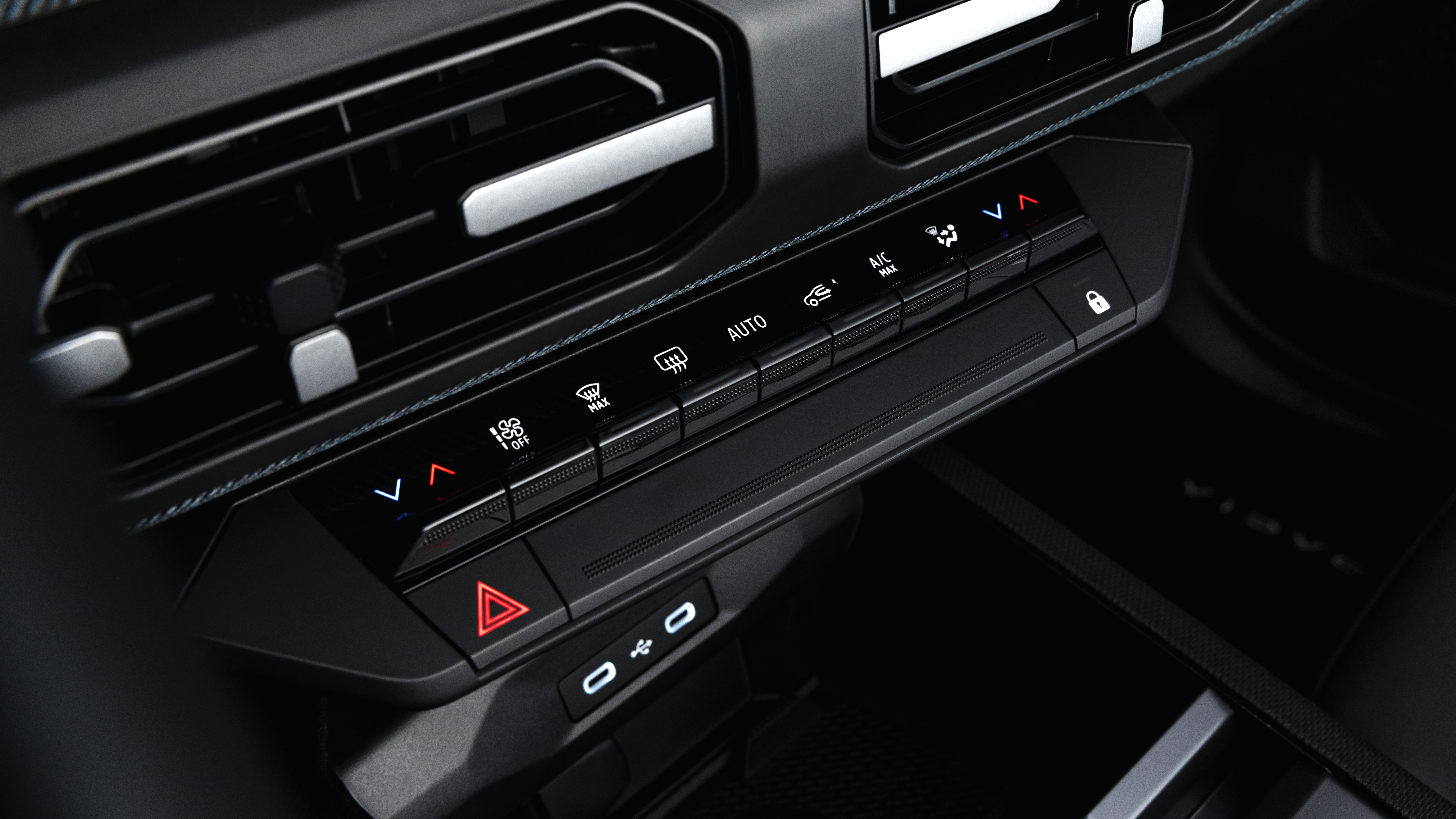 2027 Dacia Striker Hibrit Türkiye'de Satışta mı? - fotoğraf 9