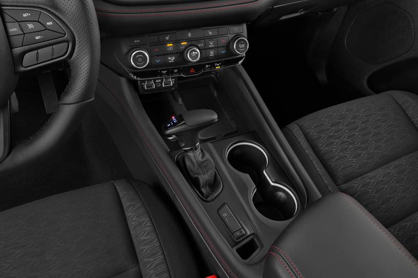 2027 Dodge Durango Benzinli SUV Türkiye İçin Mantıklı mı? - fotoğraf 62