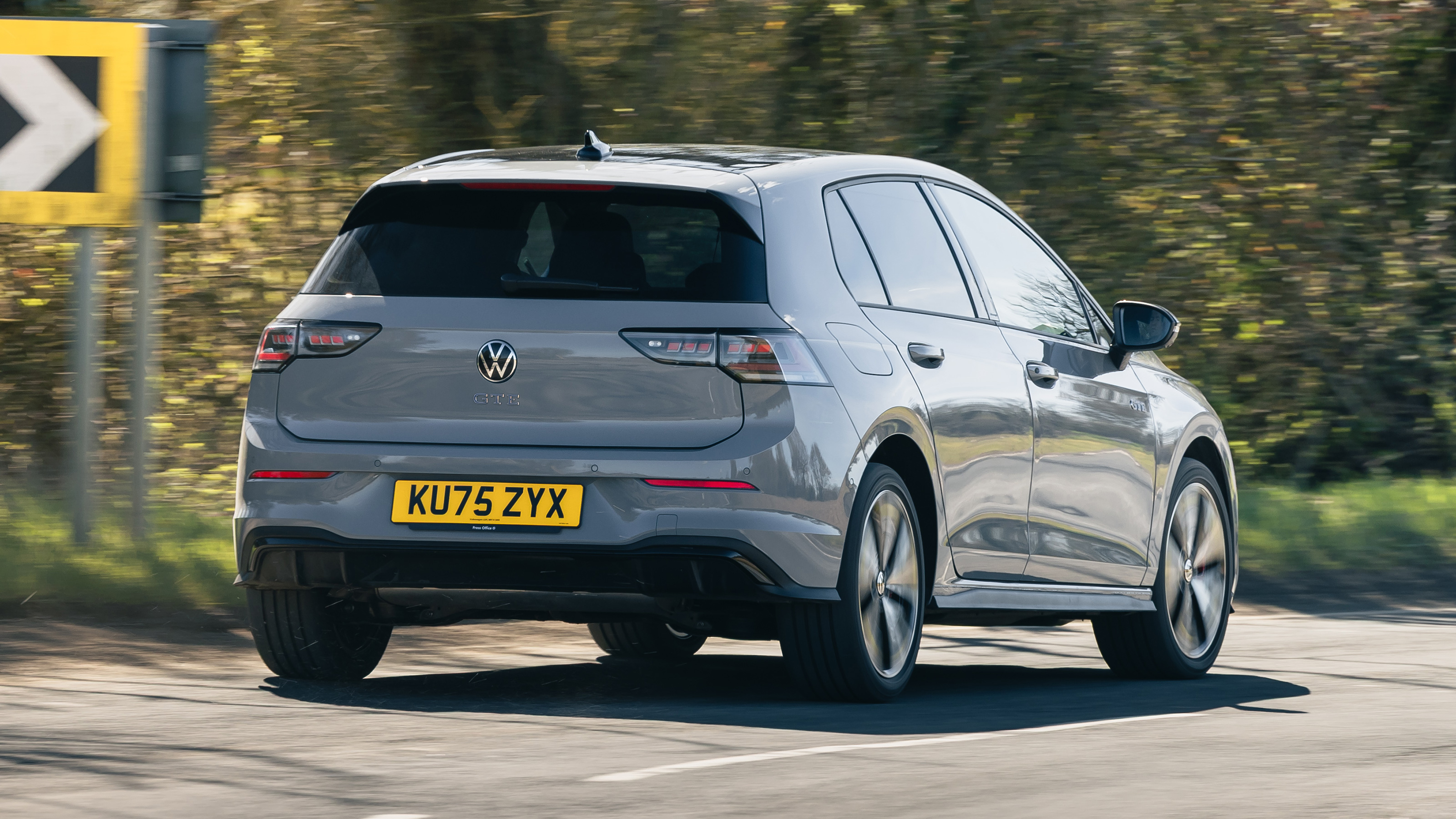 2027 Volkswagen Golf GTE Hibrit Kimler İçin Uygun? - fotoğraf 18