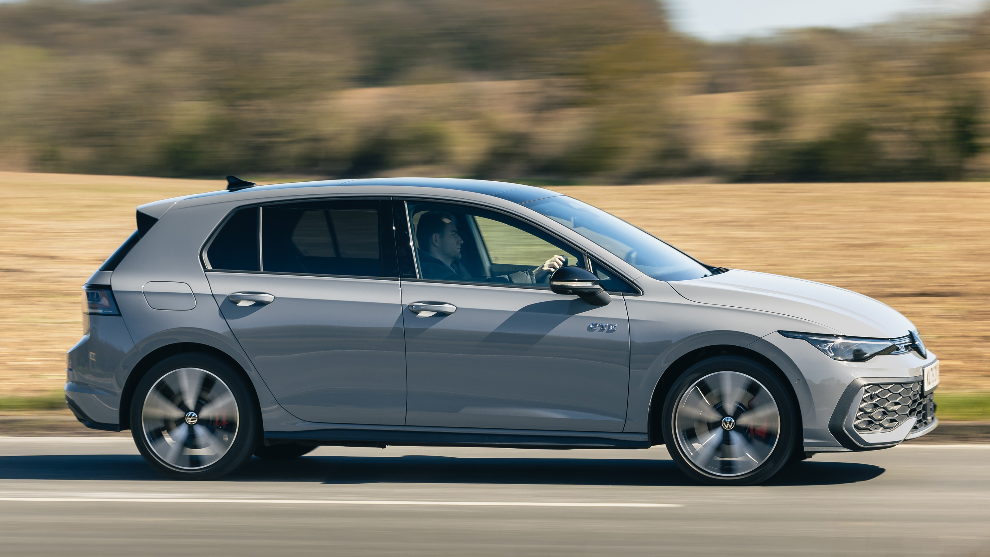 2027 Volkswagen Golf GTE Hibrit Kimler İçin Uygun? - fotoğraf 19