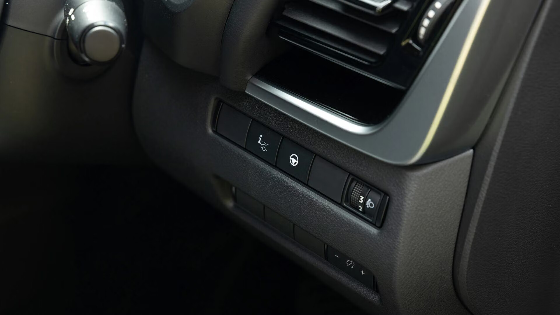 2027 Nissan X-Trail Rock Creek Benzinli Alınır mı? - fotoğraf 15