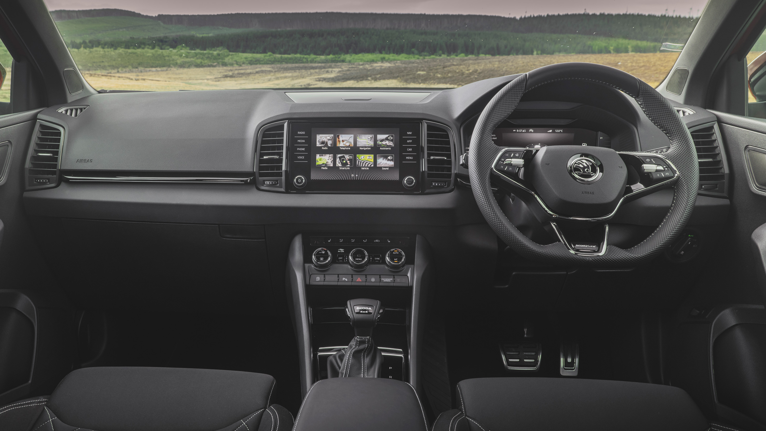 2026 Skoda Karoq SUV Alınır mı? Benzinli mi Dizel mi? - fotoğraf 7