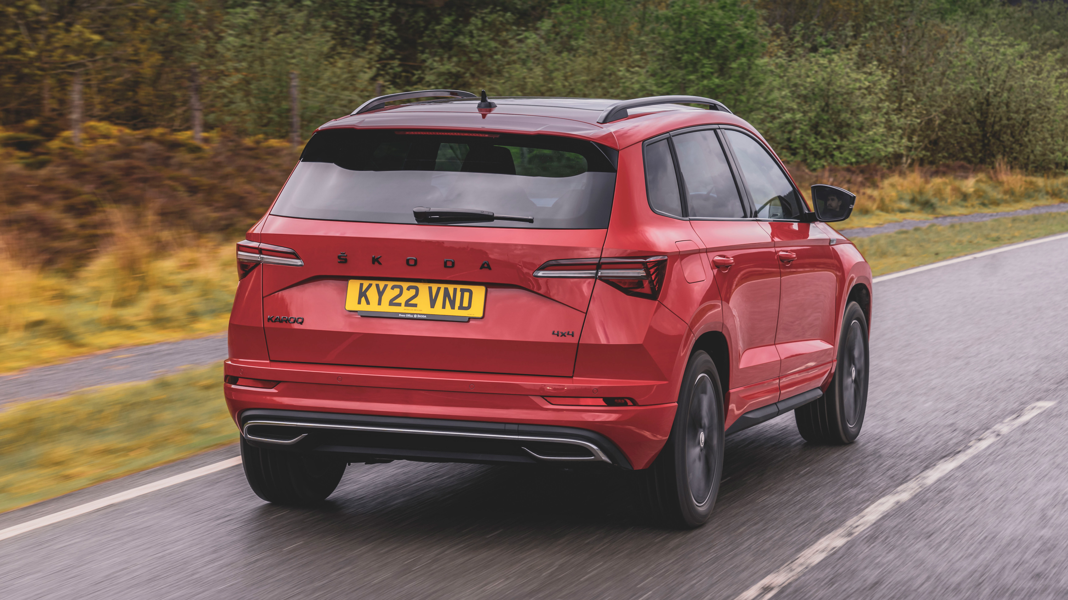 2026 Skoda Karoq SUV Alınır mı? Benzinli mi Dizel mi? - fotoğraf 6