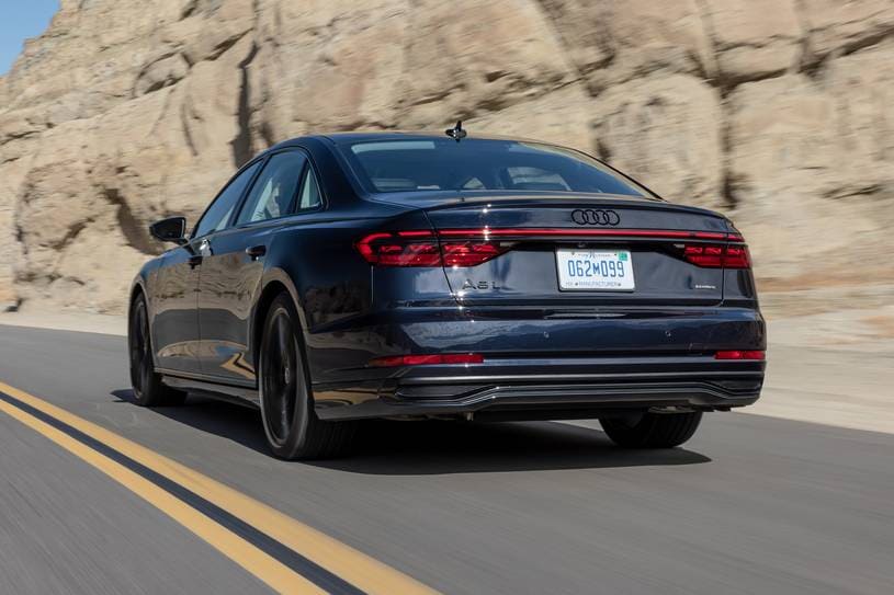 2025 Audi A8 Benzinli Alınır mı? - fotoğraf 16