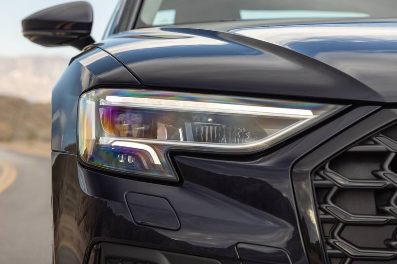 2025 Audi A8 Benzinli Alınır mı? - fotoğraf 25
