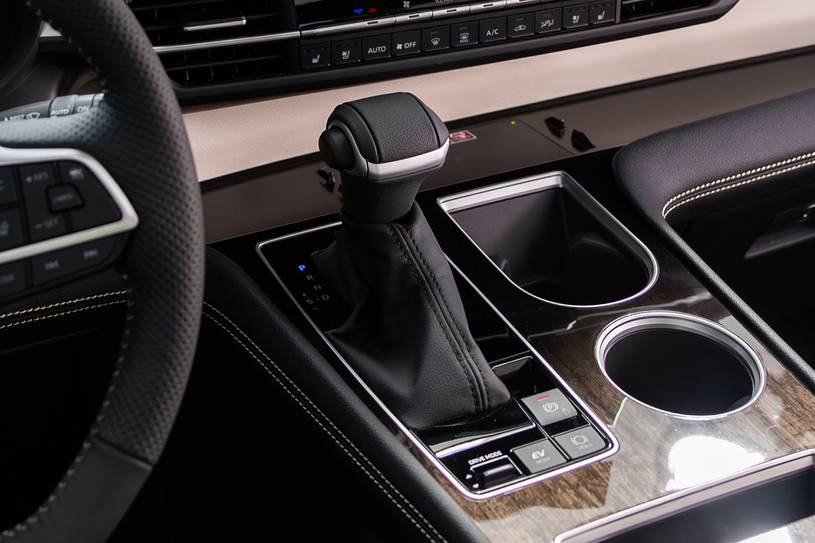 2026 Toyota Sienna Hibrit Aile Kullanımına Uygun mu? - fotoğraf 21