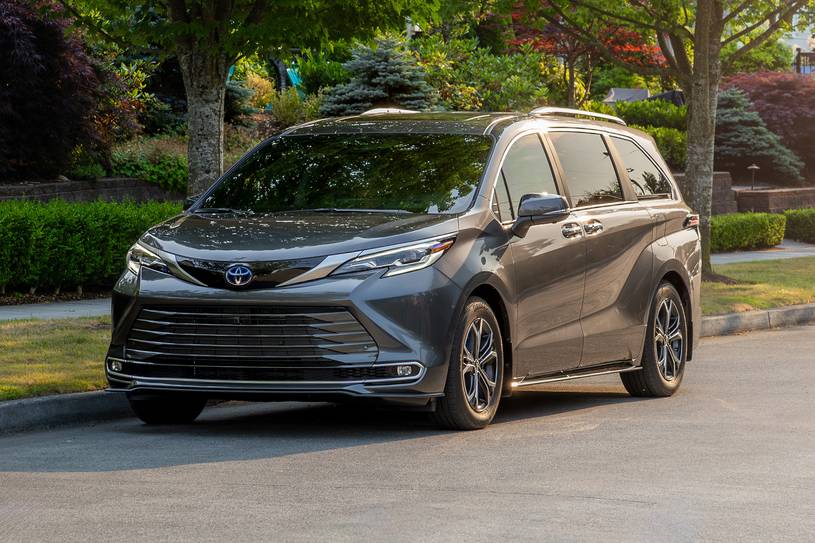 2026 Toyota Sienna Hibrit Aile Kullanımına Uygun mu? - fotoğraf 3