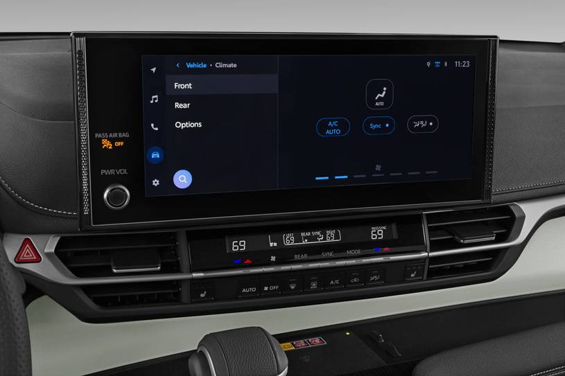 2026 Toyota Sienna Hibrit Aile Kullanımına Uygun mu? - fotoğraf 32