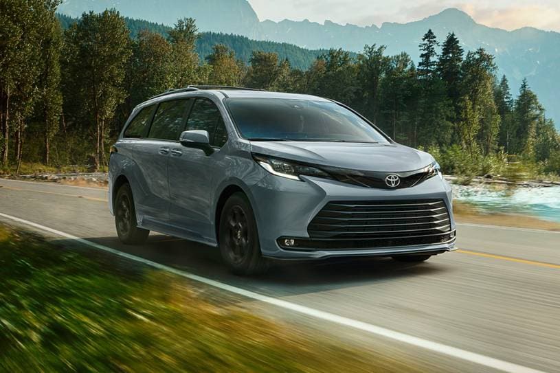 2026 Toyota Sienna Hibrit Aile Kullanımına Uygun mu? - fotoğraf 4