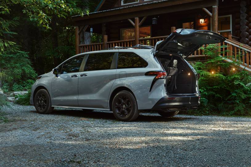 2026 Toyota Sienna Hibrit Aile Kullanımına Uygun mu? - fotoğraf 7