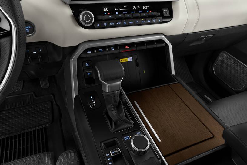 2026 Toyota Sequoia Hibrit Alınır mı? - fotoğraf 76